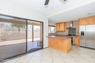 Beautifully maintained 2-bedroom plus den home in the desirable - photo 6