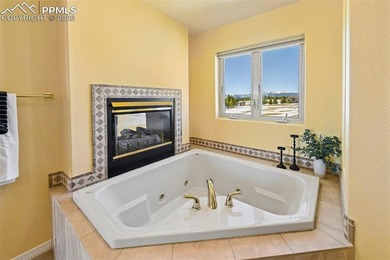 Tucked away on a quiet cul de sac in the sought after King's - photo 25
