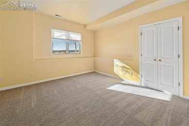 Tucked away on a quiet cul de sac in the sought after King's - photo 28