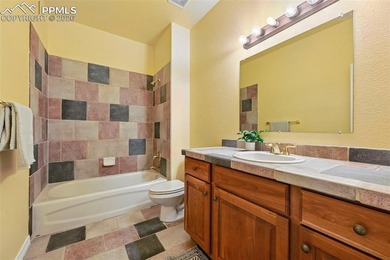 Tucked away on a quiet cul de sac in the sought after King's - photo 29