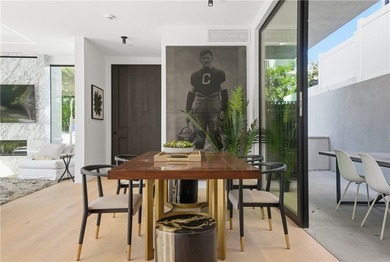 Welcome to 400 Heliotrope, a newly built Village gem ideally - photo 9