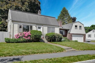 Lake Quannapowitt Home For Sale in Wakefield Massachusetts