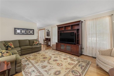 WELCOME TO RIVERFRONT ESTATES! LOCATED A SHORT DISTANCE FROM - photo 18