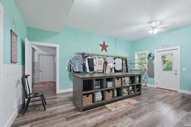 Rare opportunity to own a one-of-a-kind shop house on 11 - photo 21