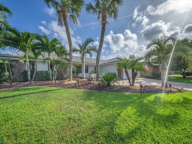 Indulge in South Florida lifestyle with this magnificent - photo 5