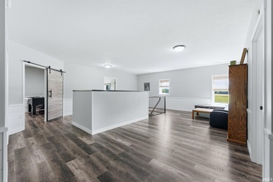 Rare opportunity to own a one-of-a-kind shop house on 11 - photo 28