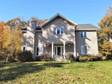 Lake Mason Home For Sale in Briggsville Wisconsin