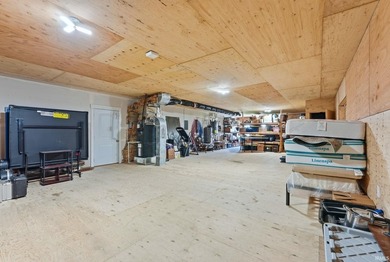 Rare opportunity to own a one-of-a-kind shop house on 11 - photo 36