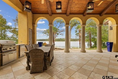 Designed by Beverly Hills architect James Lumsden, this - photo 42
