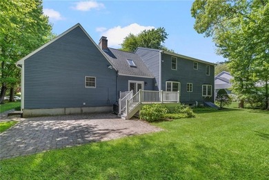 WELCOME TO RIVERFRONT ESTATES! LOCATED A SHORT DISTANCE FROM - photo 42