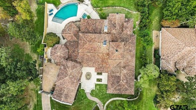 Designed by Beverly Hills architect James Lumsden, this - photo 46
