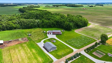 Rare opportunity to own a one-of-a-kind shop house on 11 - photo 48