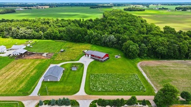 Rare opportunity to own a one-of-a-kind shop house on 11 - photo 49