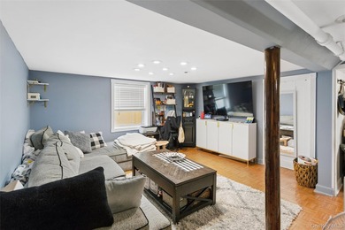 Charming and inviting 3-bedroom beachside retreat filled with - photo 22