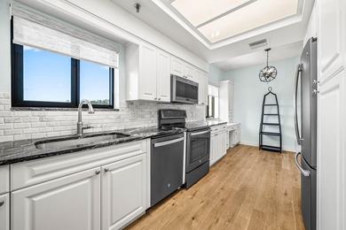Waterfront condo for sale in the sought-after 12 Oaks community - photo 27