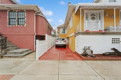 Charming and inviting 3-bedroom beachside retreat filled with - photo 29