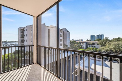 Waterfront condo for sale in the sought-after 12 Oaks community - photo 31
