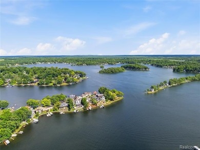 Lobdell Lakefront!! Vacant buildable lot next door is included - photo 6