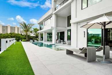 ''New'' Modern/Organic-inspired Sanctuary Point Estate sited on - photo 59