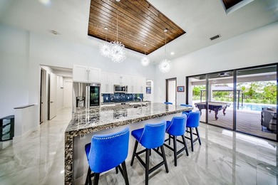 Experience luxury and space in this stunning estate located in - photo 15