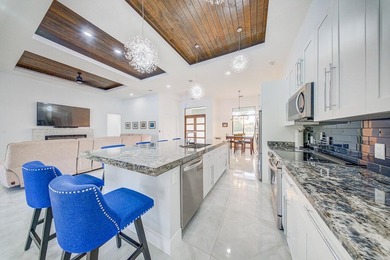 Experience luxury and space in this stunning estate located in - photo 16
