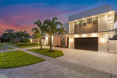 LOCATION IS EVERYTHING! IN THE HEART OF EAST BOCA RATON, THIS - photo 6