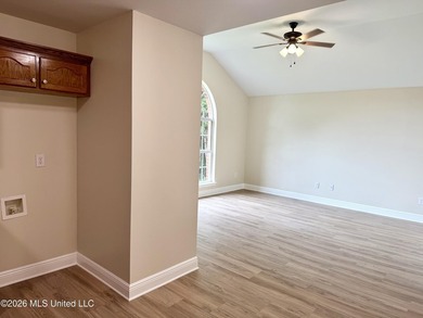 Perfect Starter Home -Buy for less than rent! Built in 2019 - photo 17
