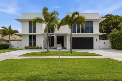 LOCATION IS EVERYTHING! IN THE HEART OF EAST BOCA RATON, THIS - photo 8