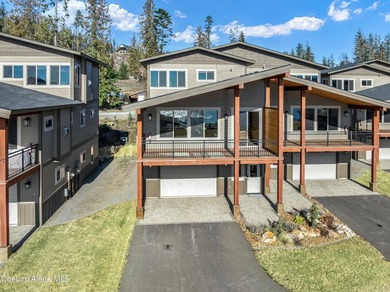 Welcome to 'Grandview 'Jumbo' Condos', a fusion of luxury and - photo 23