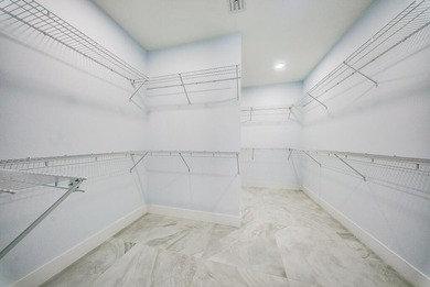 Experience luxury and space in this stunning estate located in - photo 28