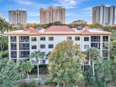 A custom design like no other! This three bedroom 2 bath condo - photo 34