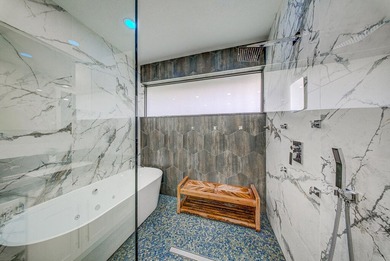 Experience luxury and space in this stunning estate located in - photo 35