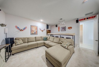 Experience luxury and space in this stunning estate located in - photo 41
