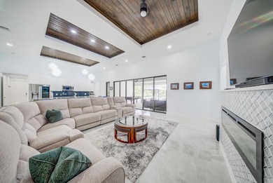 Experience luxury and space in this stunning estate located in - photo 45