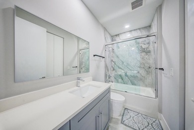 Experience luxury and space in this stunning estate located in - photo 46