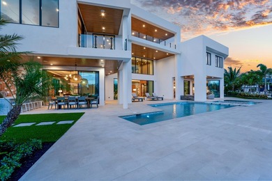 ''New'' Modern Malibu-inspired Sanctuary Point Estate sets the - photo 46