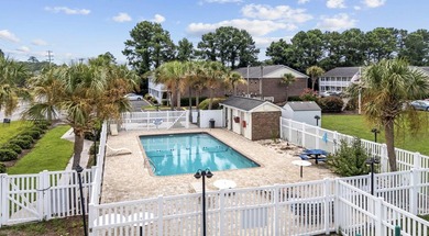 Wow! Checkout this awesome top floor one bedroom, one bathroom - photo 13