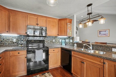 This beautifully maintained home in Highland Woods showcases - photo 14