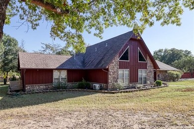 Charming Longtown Home on Over an Acre with Lovely Guest House - photo 5