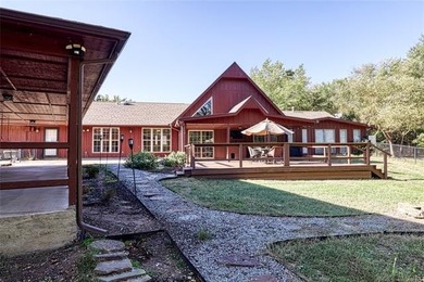 Charming Longtown Home on Over an Acre with Lovely Guest House - photo 8