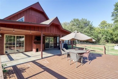 Charming Longtown Home on Over an Acre with Lovely Guest House - photo 10