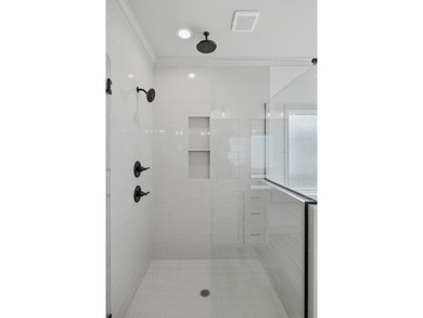 Experience elevated new construction in Pointers Ridge, South - photo 30