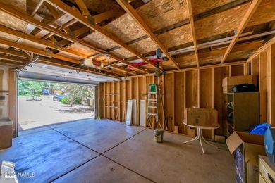 Chalet Style Cabin on a level lot with a Single-Car Detached - photo 31