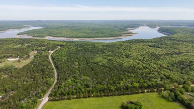 This 32 +/- acre tract in Boone County offers a prime - photo 1