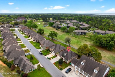 Beautiful golf course home located in the sought-after Fairway - photo 5