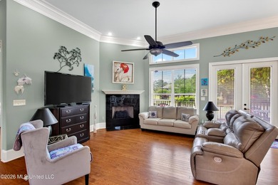 Beautiful golf course home located in the sought-after Fairway - photo 7