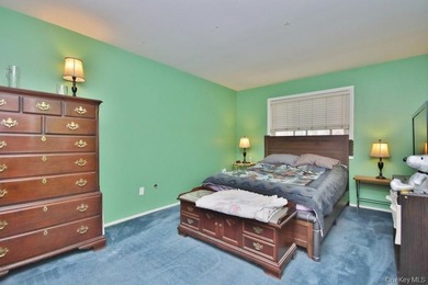Welcome to easy, affordable living in Beacon's sought-after - photo 11
