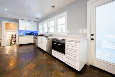 Located in the heart of Charleston's vibrant Eastside - photo 15