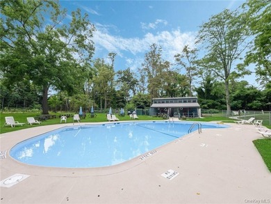 Welcome to easy, affordable living in Beacon's sought-after - photo 19