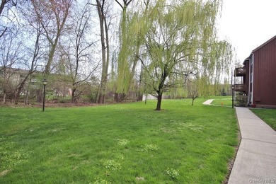Welcome to easy, affordable living in Beacon's sought-after - photo 24